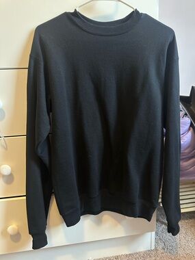 Hanes Black Crewneck Sweatshirt for Men